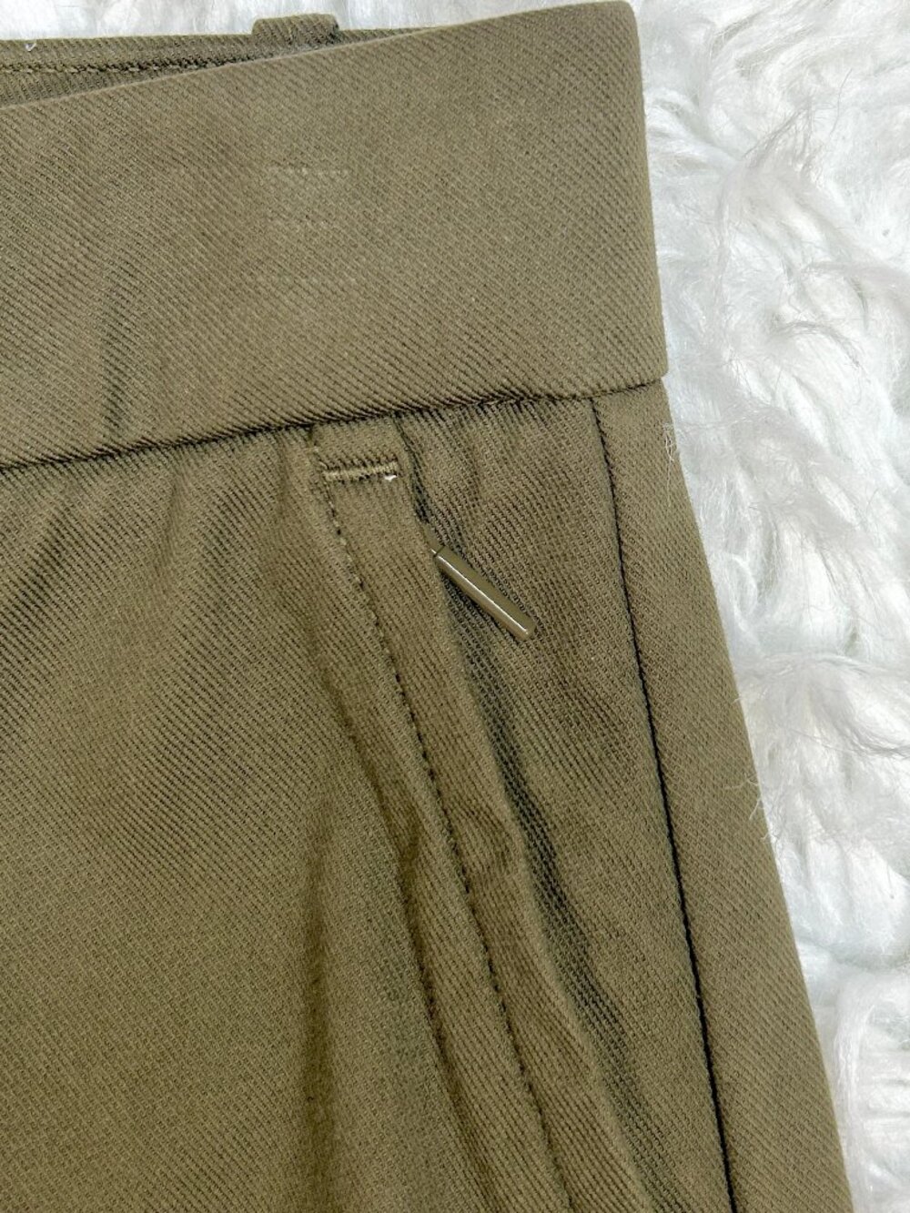 SPANX Supersmooth Stretch Twill Wide Leg Pant in Moss Shadow M - Picture 9 of 15